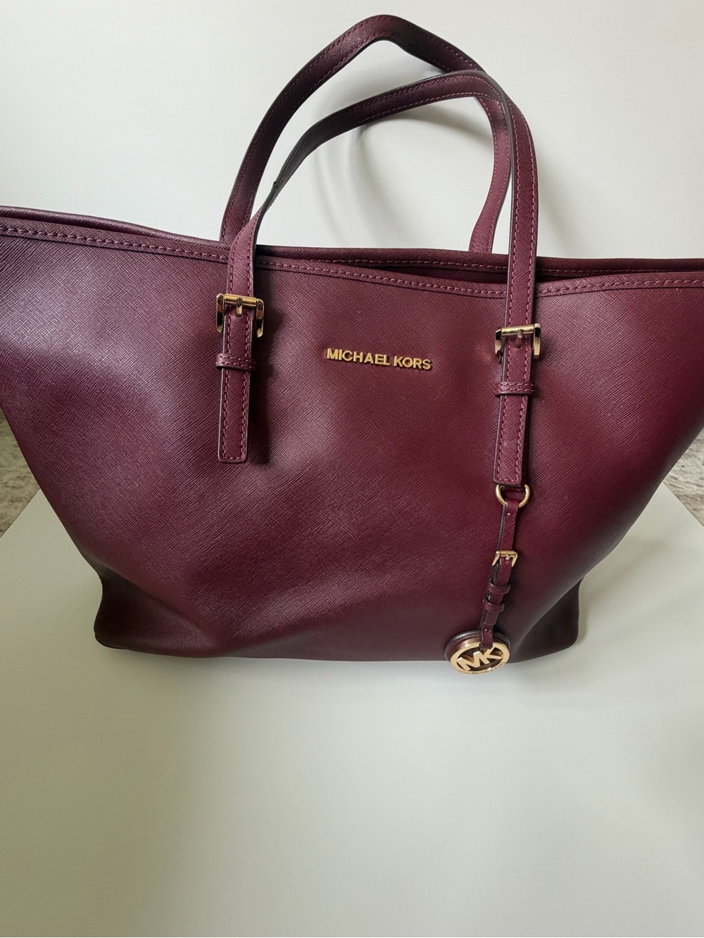 Michael Kors Burgundy Saffiano Leather Jet Set Tote Shoulder Bag - Picture 1 of 7